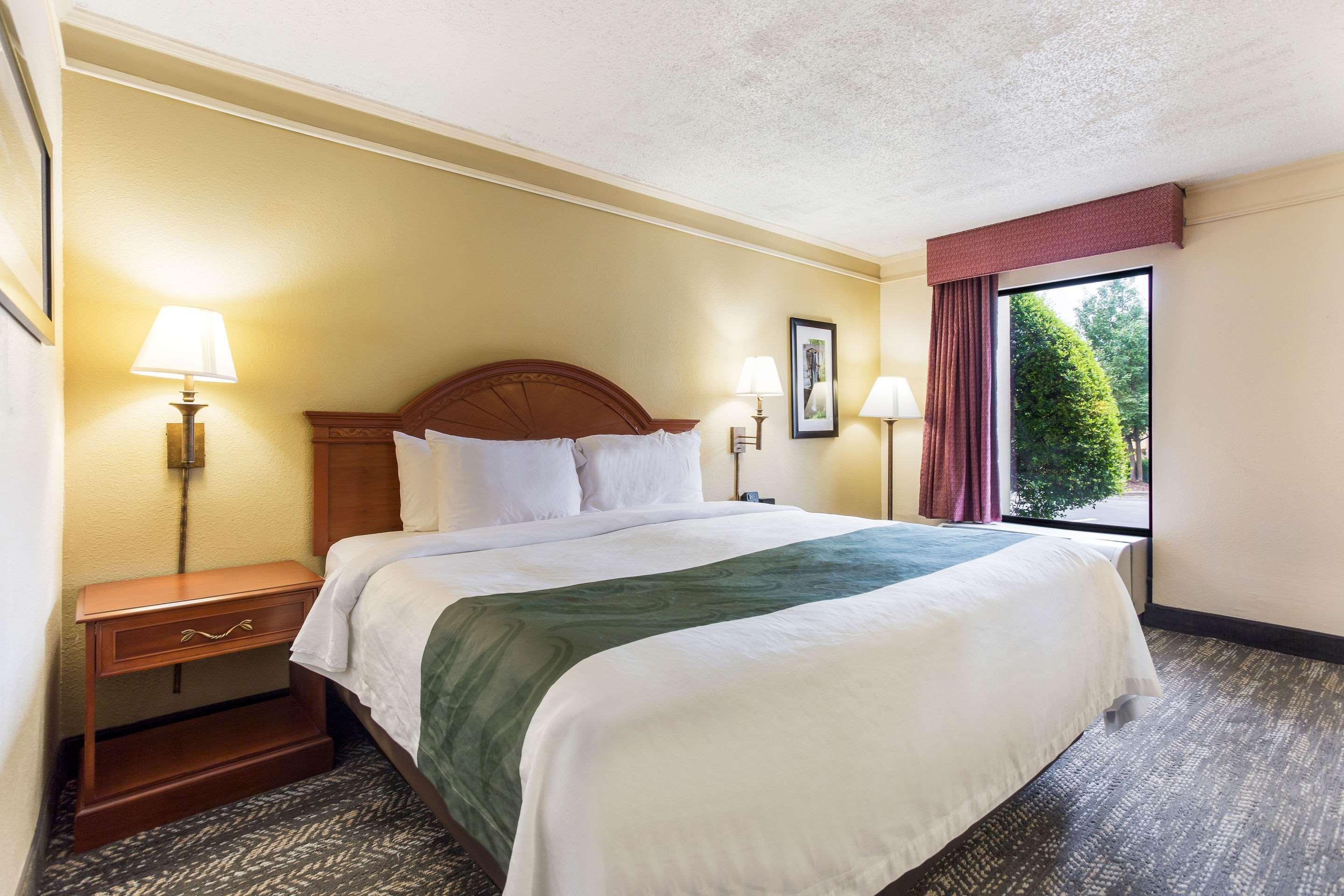 Quality Inn - Hamilton Place Chattanooga Eksteriør billede